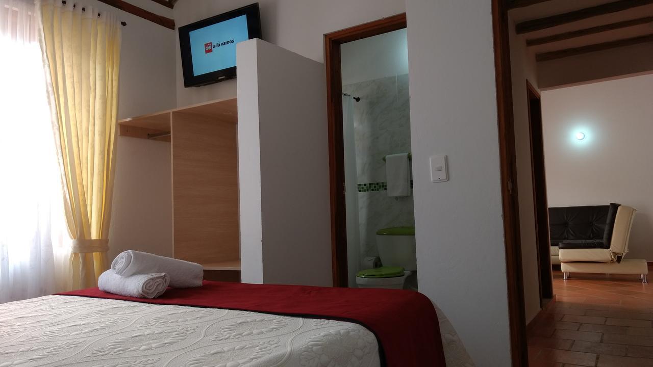 فيلا دي ليفا Apartahotel La Gran Familia المظهر الخارجي الصورة